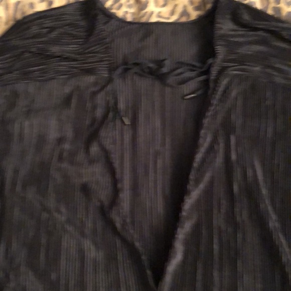 Zara size large sexy black top with a low V cut open back raglan long sleeve - Picture 3 of 13